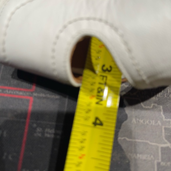 Italian Leather Block Kitten Heels - Picture 13 of 16